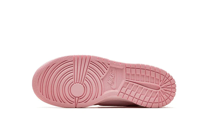 Nike Dunk Low Triple Pink-DH9765-600-schoenen JHypes